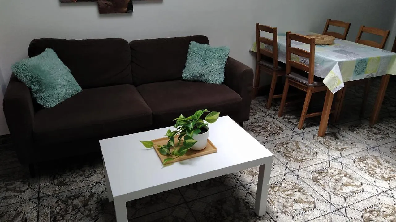 Apartamento Orzola frente al mar